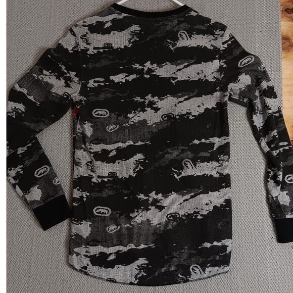 Ecko Unltd. Thermal Knit Shirt Mens S Black Gray Camo Hi Low Spell Out - Picture 8 of 14